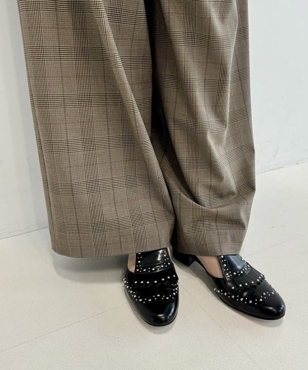 山田 千遥さんの「BEAMS WOMEN｜GIANNI NOTARO / ポリッシュ クロア ハンドバッグ」を使ったコーディネート