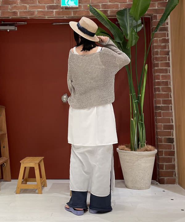 サカサイスズカさんの「BEAMS WOMEN｜maturely / Lawn Layard Stitch Skirt」を使ったコーディネート