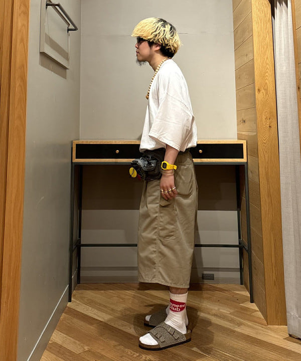 三宅 康平さんの「BEAMS WOMEN｜BIRKENSTOCK × BEAMS / 別注 Zurich BONE PATTERN」を使ったコーディネート