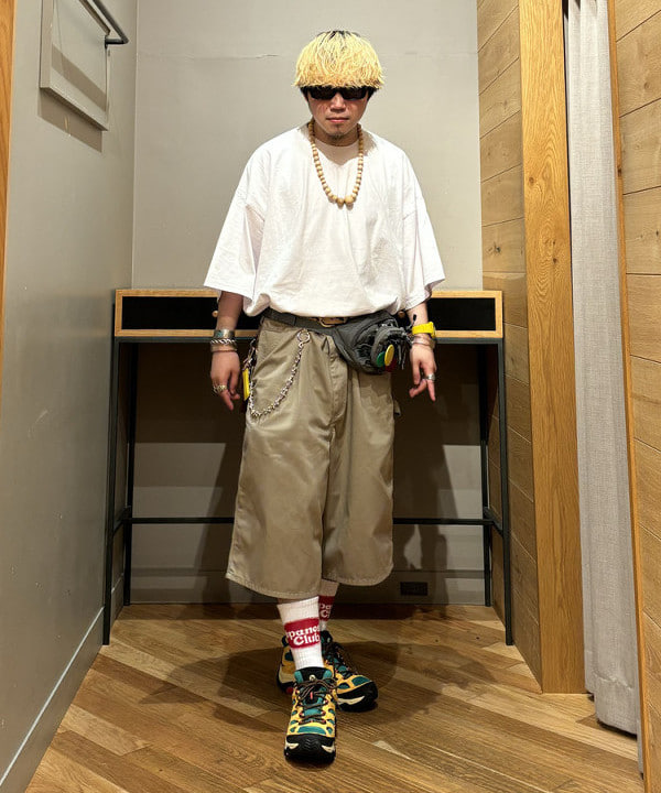 三宅 康平さんの「BEAMS WOMEN｜BIRKENSTOCK × BEAMS / 別注 Zurich BONE PATTERN」を使ったコーディネート