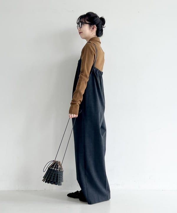 中丸　栞さんの「BEAMS WOMEN｜シアサッカー オールインワン」を使ったコーディネート
