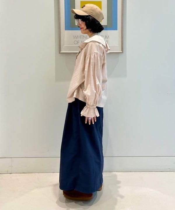小原 もこさんの「BEAMS WOMEN｜チェック フリルカラー シャツ」を使ったコーディネート
