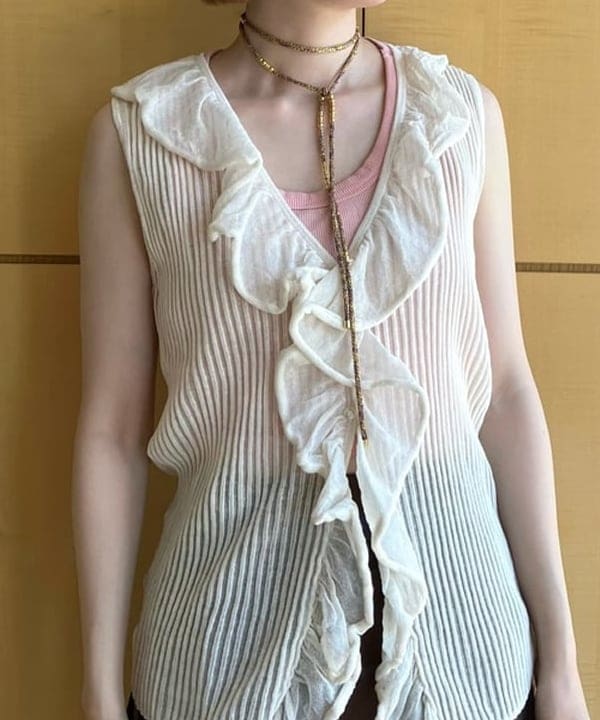 Hazukiさんの「BEAMS WOMEN｜シアー リブ ラッフル ノースリーブ トップス」を使ったコーディネート