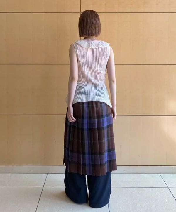 Hazukiさんの「BEAMS WOMEN｜シアー リブ ラッフル ノースリーブ トップス」を使ったコーディネート