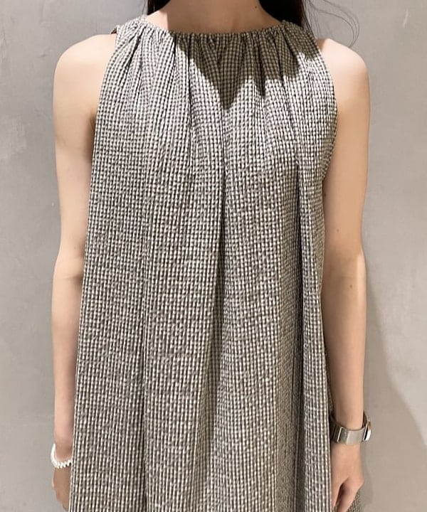 高木 菜央さんの「BEAMS WOMEN｜Ray BEAMS / アンクルストラップ パンプス」を使ったコーディネート