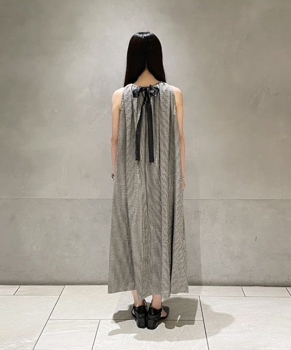 高木 菜央さんの「BEAMS WOMEN｜Ray BEAMS / アンクルストラップ パンプス」を使ったコーディネート