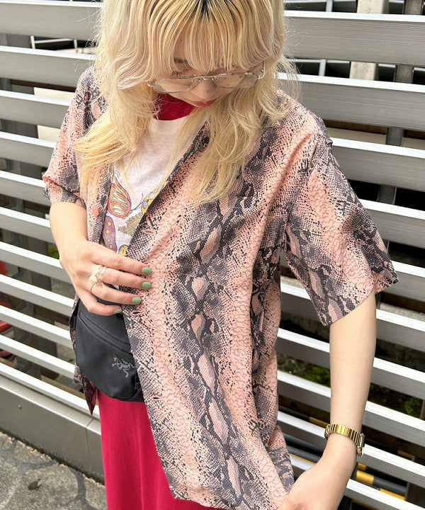 ナツハさんの「BEAMS WOMEN｜BEAMS BOY / GOLDメッキ 0.8mm リング」を使ったコーディネート