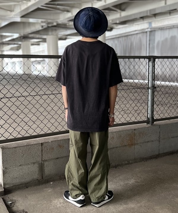 ザキサンさんの「BEAMS WOMEN｜BEAMS / コットン ナイロン オーバーパンツ」を使ったコーディネート