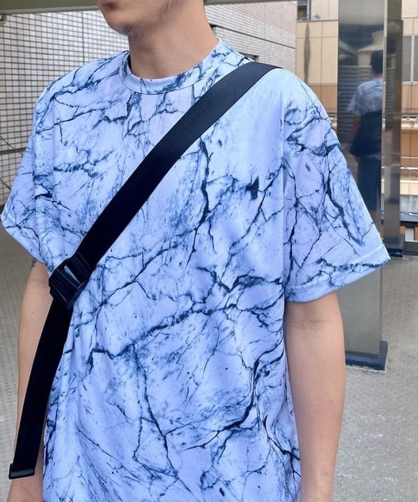 高遠 恒巳さんの「BEAMS WOMEN｜BEAMS / メッシュ プリント ルーズTシャツ」を使ったコーディネート