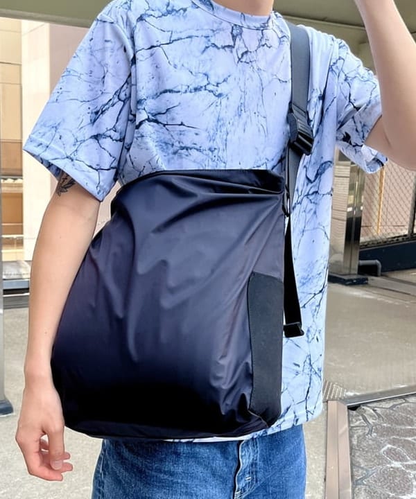 高遠 恒巳さんの「BEAMS WOMEN｜BEAMS / メッシュ プリント ルーズTシャツ」を使ったコーディネート