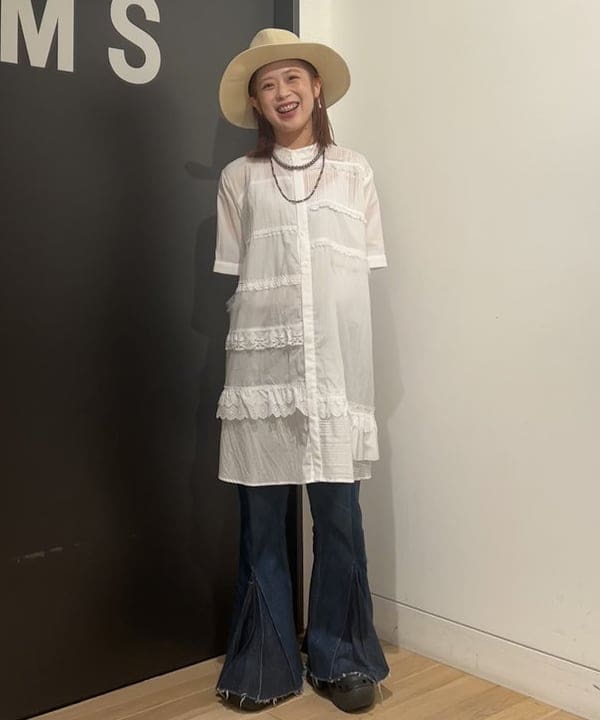 安藤 菜央さんの「BEAMS WOMEN｜BRIXTON / パッカブル ストローハット」を使ったコーディネート