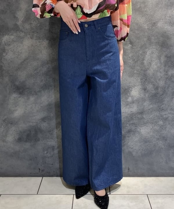 nodokaさんの「BEAMS WOMEN｜Devotion TWINS / プリント クロップド トップス」を使ったコーディネート