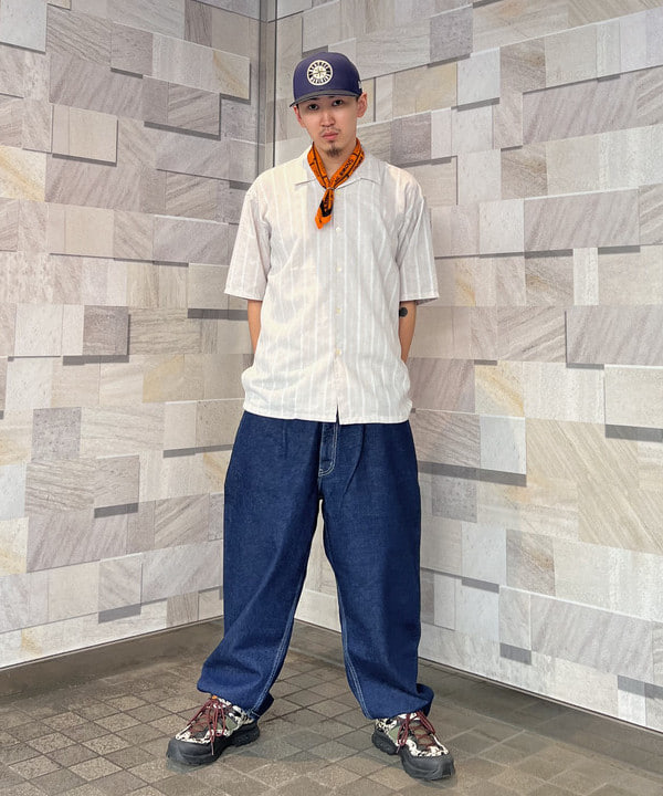 石郷岡 稜さんの「BEAMS / ドビー オープンカラー シャツ」を使ったコーディネート