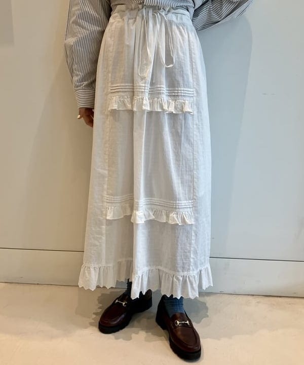 小原 もこさんの「BEAMS WOMEN｜L.L.Bean × BEAMS PLUS ＆ BEAMS BOY / Deep Bottom Deluxe Boat and Tote Mini」を使ったコーディネート