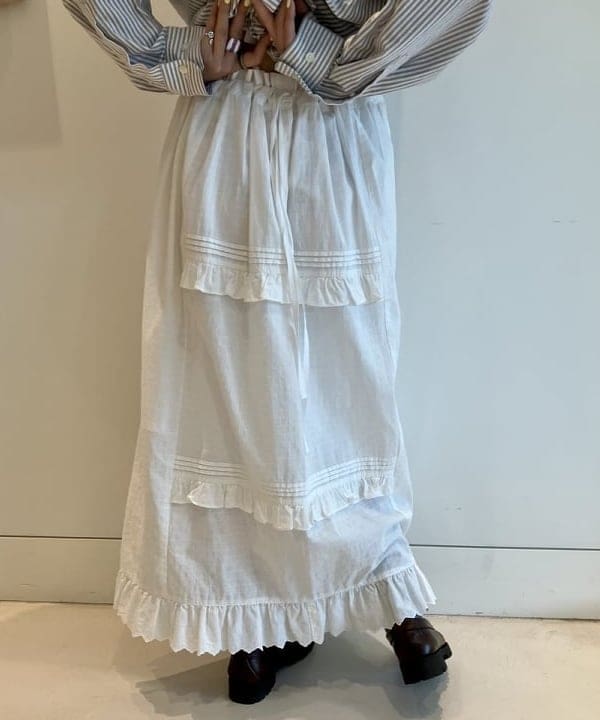 小原 もこさんの「BEAMS WOMEN｜L.L.Bean × BEAMS PLUS ＆ BEAMS BOY / Deep Bottom Deluxe Boat and Tote Mini」を使ったコーディネート