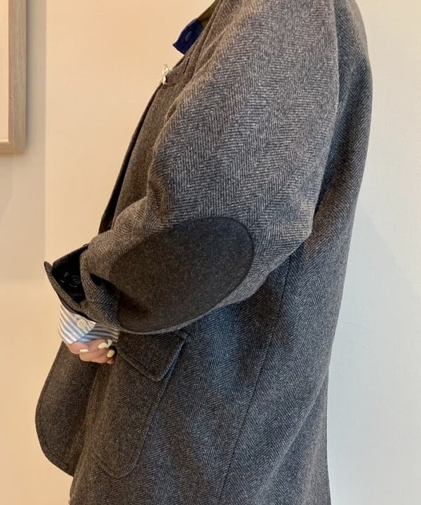 小原 もこさんの「BEAMS WOMEN｜L.L.Bean × BEAMS PLUS ＆ BEAMS BOY / Deep Bottom Deluxe Boat and Tote Mini」を使ったコーディネート