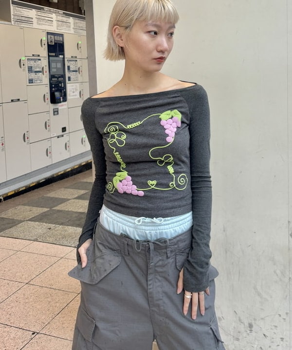 シミズ ネネさんの「BEAMS WOMEN｜BEAMS / ビッグ 6ポケット カーゴ ショーツ」を使ったコーディネート