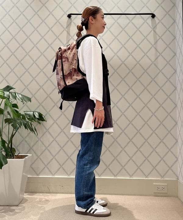 たぐみさんの「BEAMS WOMEN｜adidas / SAMBA OG」を使ったコーディネート