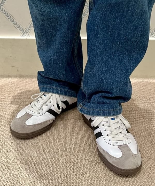 たぐみさんの「BEAMS WOMEN｜adidas / SAMBA OG」を使ったコーディネート