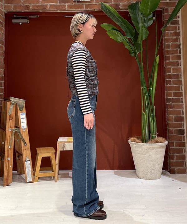 中江梨々香さんの「BEAMS WOMEN｜BEAMS BOY / フライス 1cm ボーダー」を使ったコーディネート