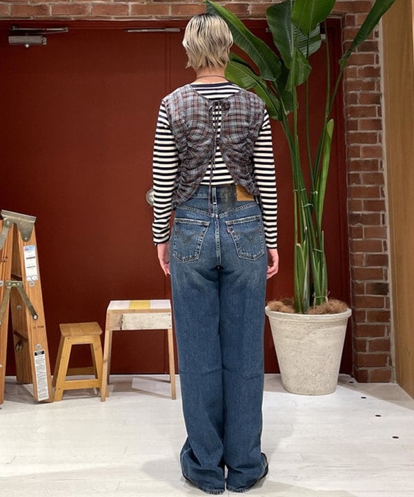 中江梨々香さんの「BEAMS WOMEN｜BEAMS BOY / フライス 1cm ボーダー」を使ったコーディネート