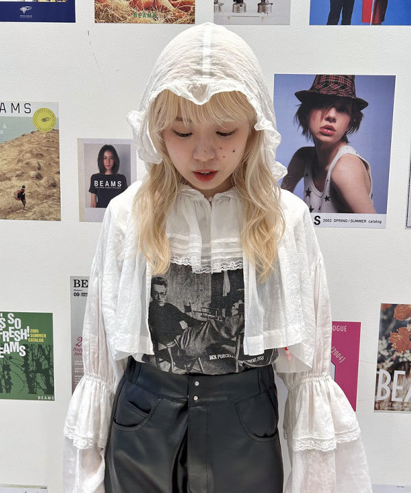 ナツハさんの「BEAMS WOMEN｜maturely / フェイクレザー フック イージーパンツ」を使ったコーディネート