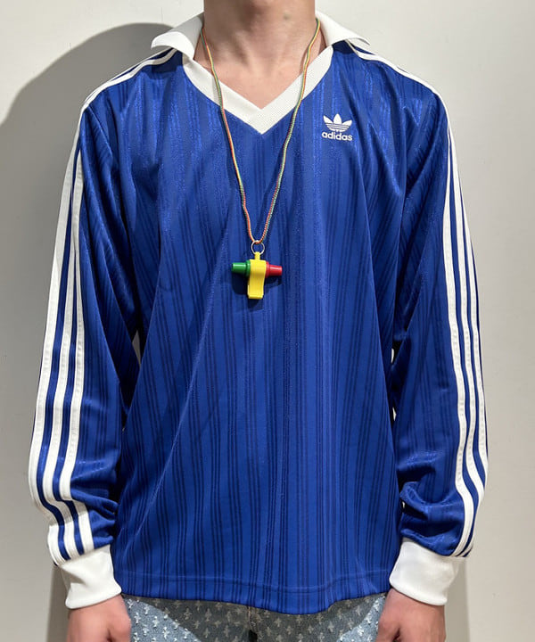 及川 晃さんの「BEAMS WOMEN｜GloFX / COLOR THERAPHY GLASSES」を使ったコーディネート