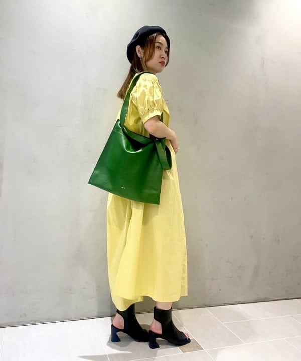 カタヤマ アヤさんの「BEAMS WOMEN｜BEAURE &times; Ray BEAMS / 別注 2WAY バッグ」を使ったコーディネート