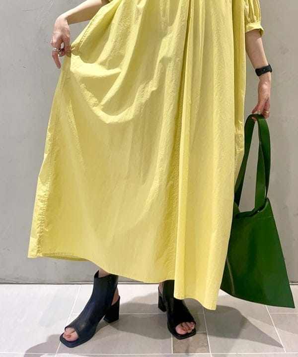 カタヤマ アヤさんの「BEAMS WOMEN｜BEAURE &times; Ray BEAMS / 別注 2WAY バッグ」を使ったコーディネート