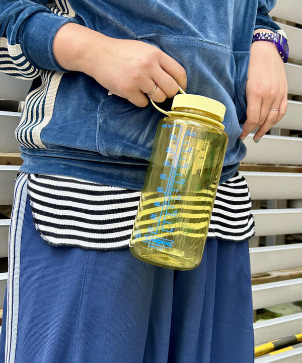 Kyooka Sayakaさんの「BEAMS WOMEN｜nalgene × bPr BEAMS / 別注 Tritan 広口1.0L ボトル 2024」を使ったコーディネート