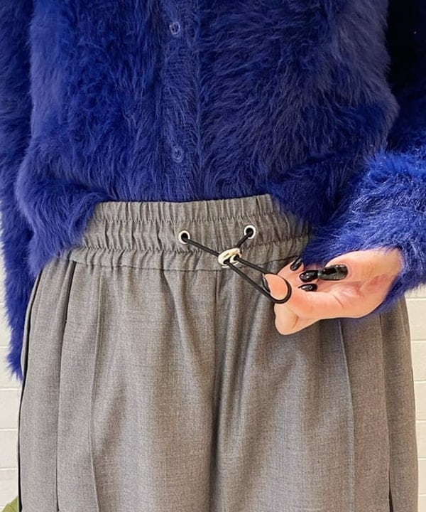 りかちょび/岸本梨佳さんの「BEAMS WOMEN｜BRIEFING &times; BEAMS BOY / 別注 ヘルメット バッグ」を使ったコーディネート