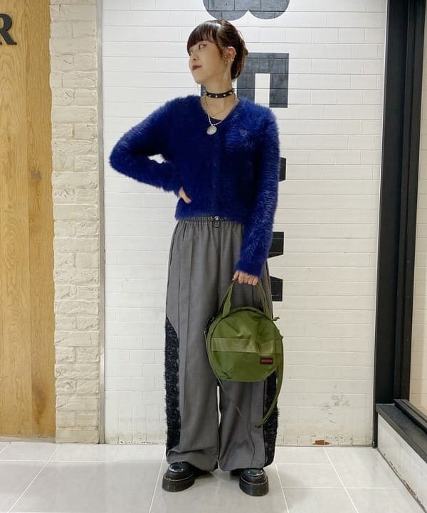 りかちょび/岸本梨佳さんの「BEAMS WOMEN｜BRIEFING &times; BEAMS BOY / 別注 ヘルメット バッグ」を使ったコーディネート