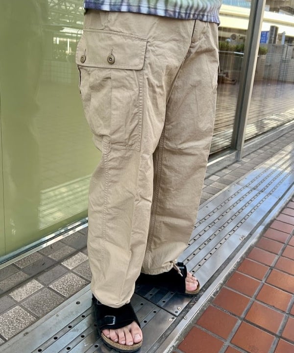 Sunnyさんの「BEAMS PLUS / リップストップ ミリタリー 6ポケット パンツ」を使ったコーディネート