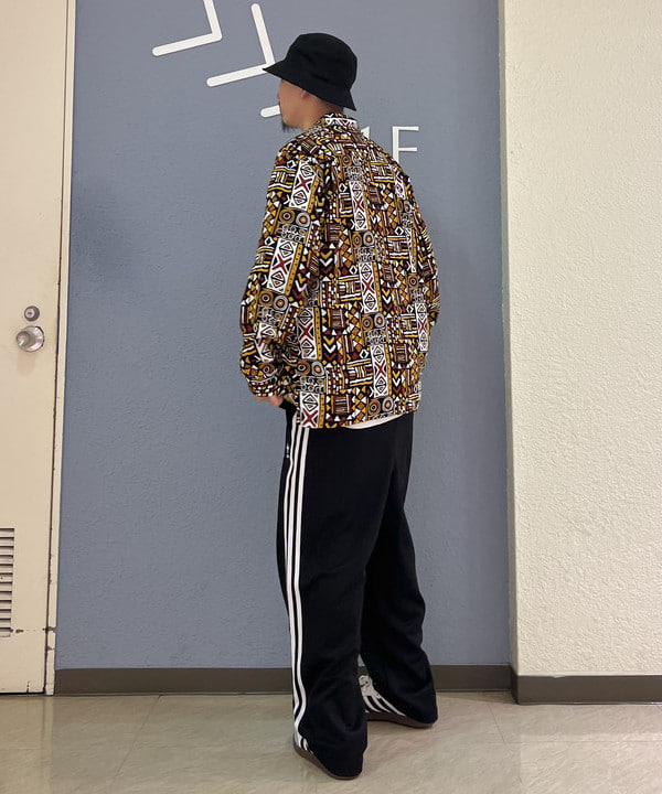 石郷岡 稜さんの「adidas / BAGGY FIT FIREBIRD TRACKPANTS」を使ったコーディネート