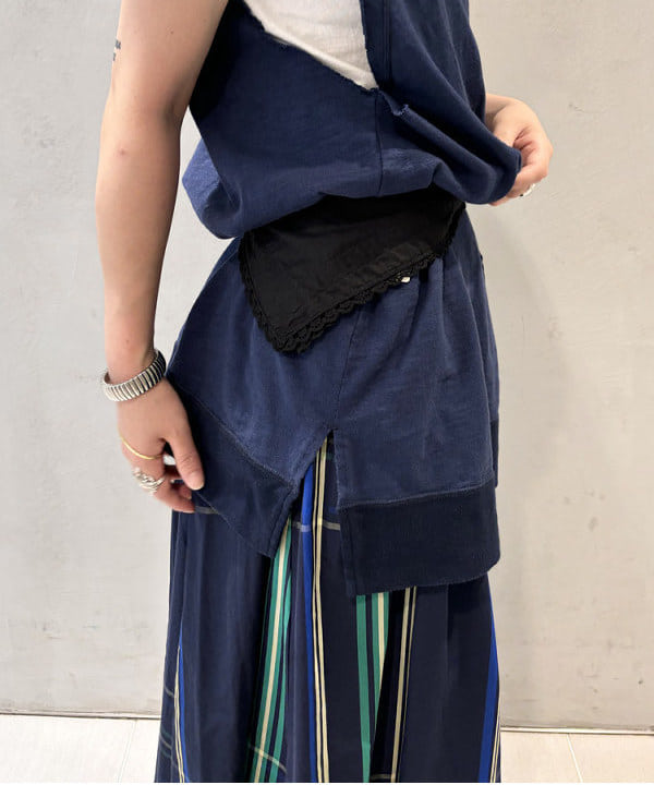 モモさんの「BEAMS WOMEN｜ボーイ ベーシック Tシャツ」を使ったコーディネート