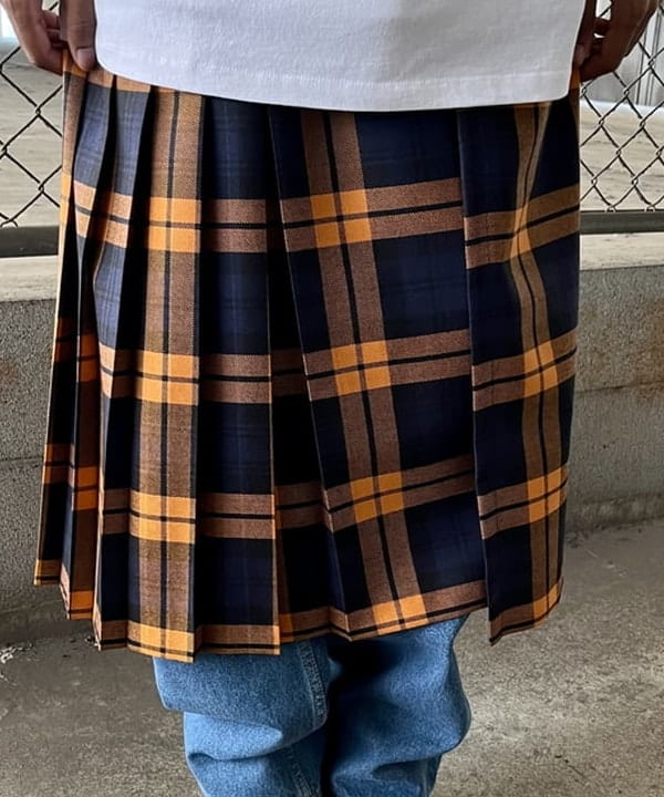 NADEL ナデールさんの「BEAMS WOMEN｜ワイド テーパード デニム」を使ったコーディネート