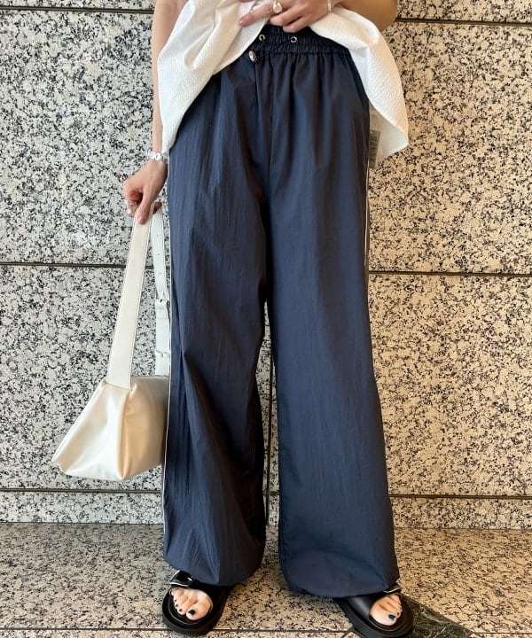 はやしあかねさんの「BEAMS WOMEN｜Ray BEAMS / ランタンスリーブ ギャザー ブラウス」を使ったコーディネート