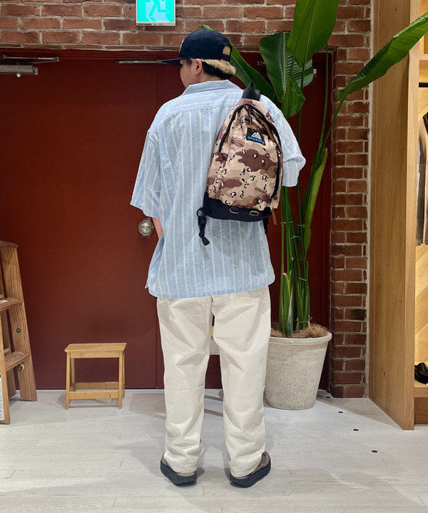 新里 京介さんの「BEAMS WOMEN｜BEAMS / ドビー オープンカラー シャツ」を使ったコーディネート