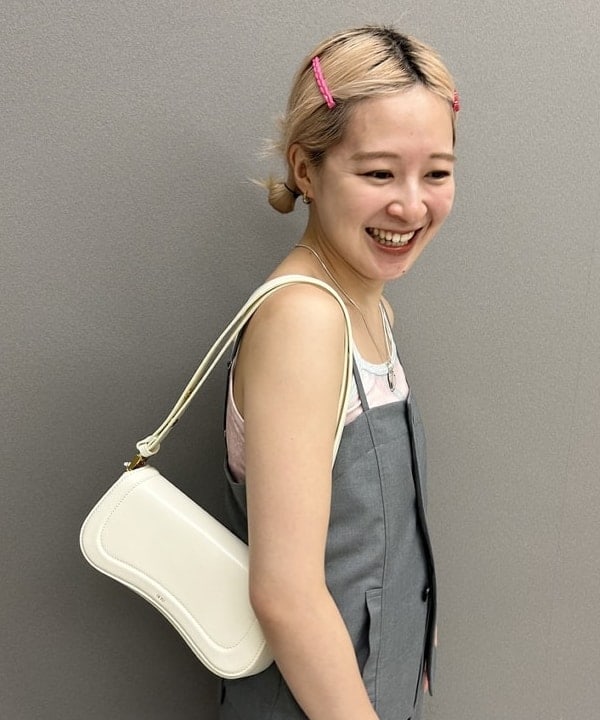 ナカノ アイさんの「BEAMS WOMEN｜JW PEI / Joy Bag」を使ったコーディネート