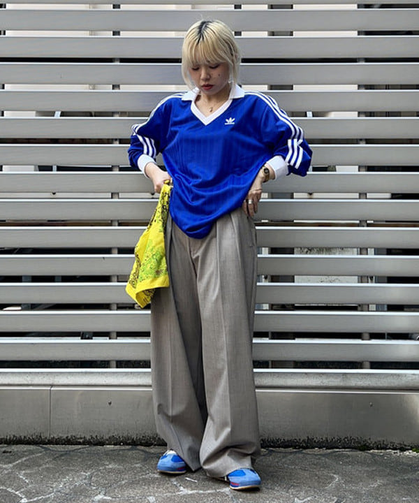 ナツハさんの「BEAMS WOMEN｜maturely / 2Way Stretch Tuck Slacks」を使ったコーディネート