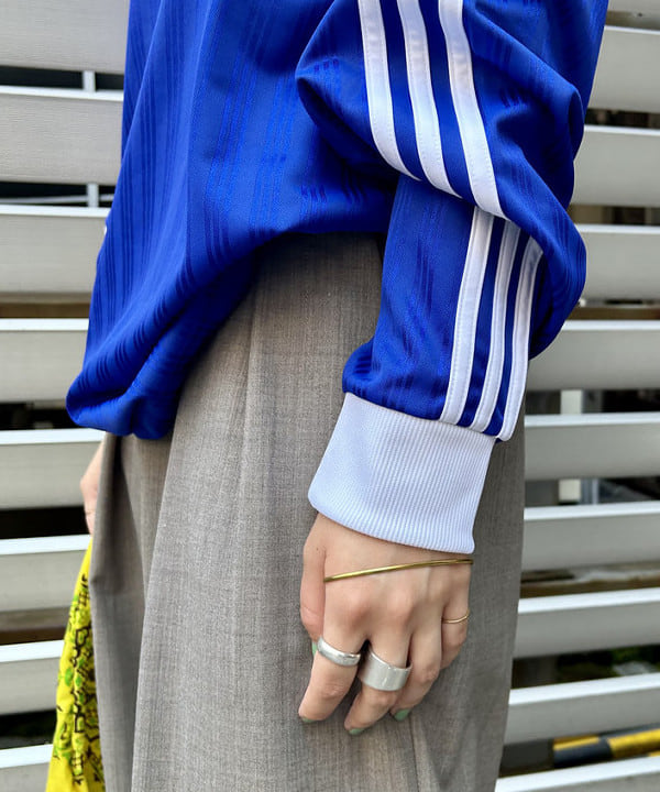 ナツハさんの「BEAMS WOMEN｜maturely / 2Way Stretch Tuck Slacks」を使ったコーディネート