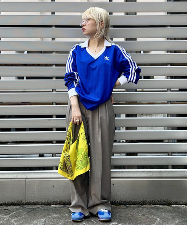 ナツハさんの「BEAMS WOMEN｜maturely / 2Way Stretch Tuck Slacks」を使ったコーディネート