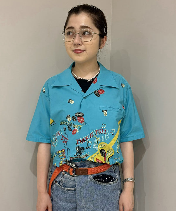 吉野 多恵さんの「BEAMS WOMEN｜BEAMS BOY / イレギュラー バンダナ バッグ」を使ったコーディネート