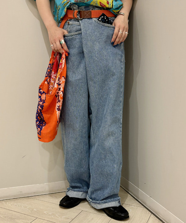 吉野 多恵さんの「BEAMS WOMEN｜BEAMS BOY / イレギュラー バンダナ バッグ」を使ったコーディネート