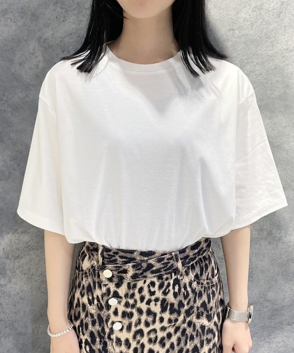 高木 菜央さんの「BEAMS WOMEN｜イントレチャート ショルダーバッグ.」を使ったコーディネート