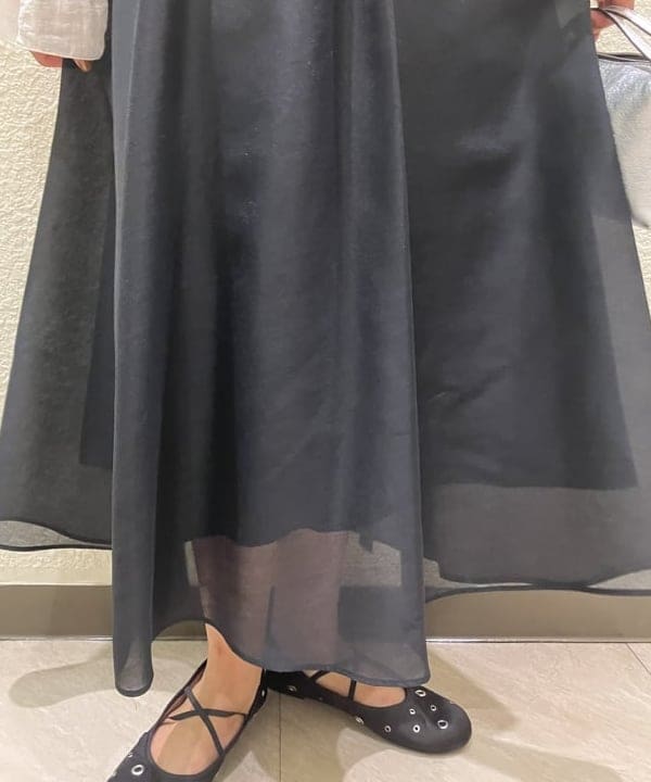 内山 瑛美さんの「オーガンジー フレアスカート.」を使ったコーディネート