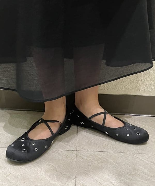 内山 瑛美さんの「オーガンジー フレアスカート.」を使ったコーディネート