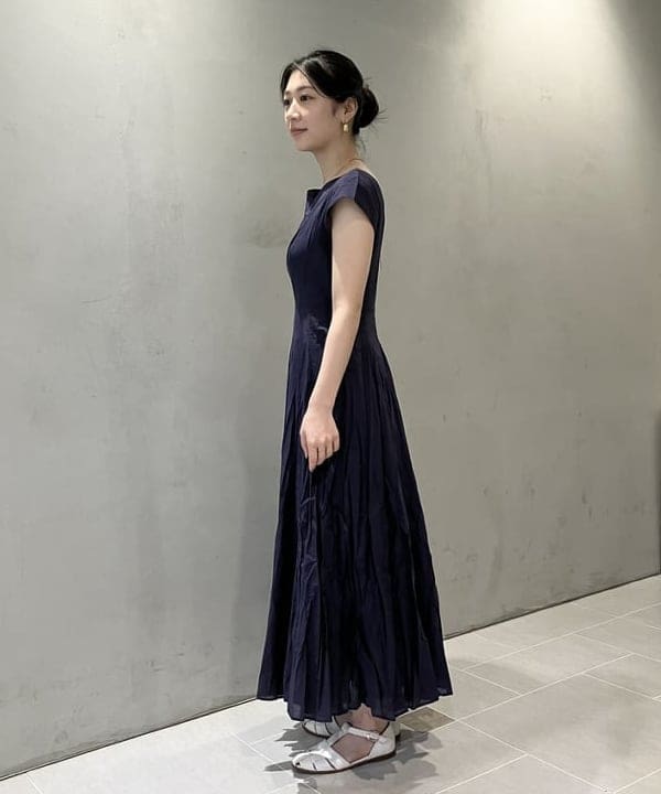 坂本 涼花さんの「BEAMS WOMEN｜MARIHA × Demi-Luxe BEAMS / 別注 月の夢のドレス ソリッド」を使ったコーディネート