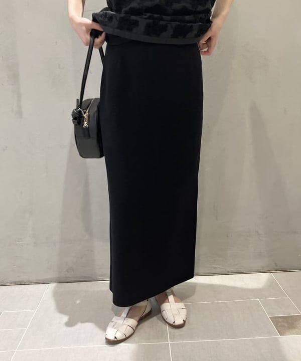 坂本 涼花さんの「BEAMS WOMEN｜シンプル タイト ニットスカート .M.」を使ったコーディネート