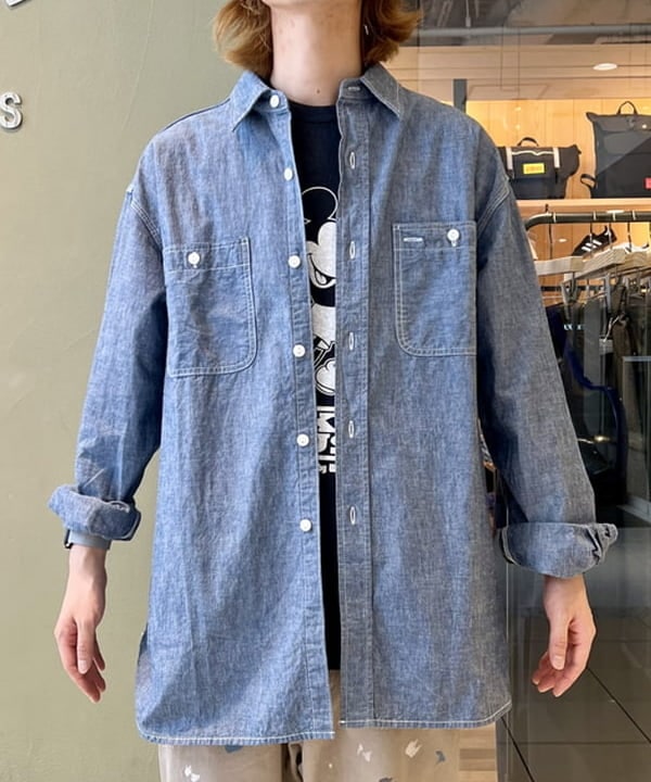 関澤 佑樹さんの「BEAMS WOMEN｜シャンブレー ワークシャツ」を使ったコーディネート